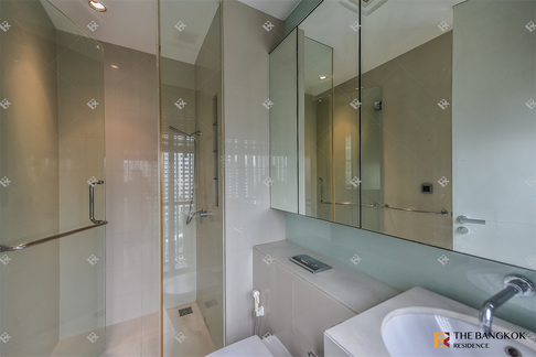 Luxury Condo in Central City Location Domus 16,18 near BTS Asok