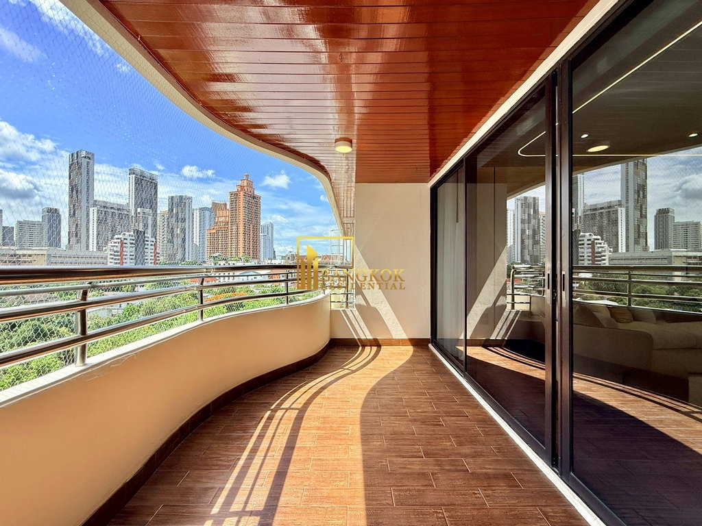 รูป Expansive 4 Bedroom Luxury Apartment For Rent in Asoke Area - BR21440AP - รูปที่ 5/44