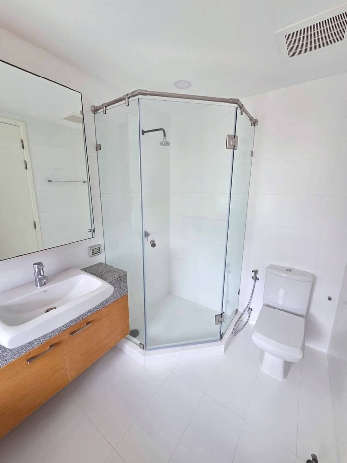 รูป RS6356 ให้เช่า Manhattan Chidlom Condominium คอนโดขนาดใหญ่ใจกลางเมือง ใกล้ BTS ชิดลม - รูปที่ 10/13