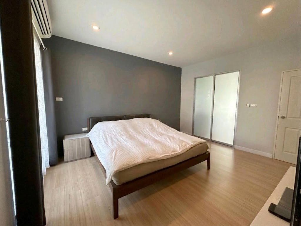 รูป 🏡✨ ให้เช่า ทาวน์โฮม / โฮมออฟฟิศ 3 ชั้น หลังมุม Sixnature วิภาวดี 60 - รูปที่ 5/10