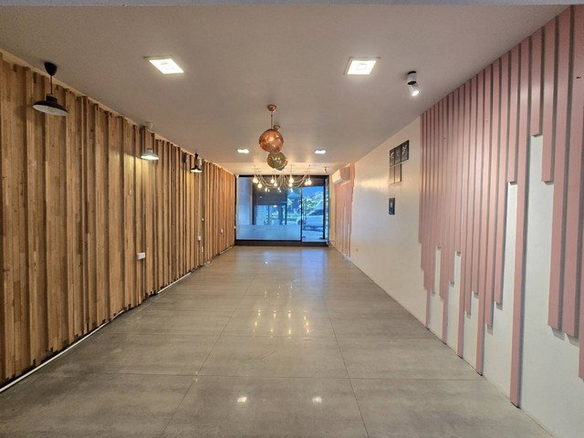 picture FOR RENT COMMERCIAL BUILDING PROPERTY 40000 BAHT per MONTH - 8/26