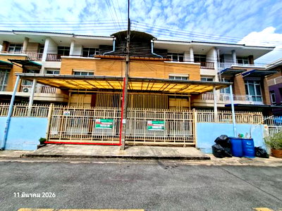 ทาวน์โฮม ม.มหิดล ศาลายา : ทาวน์เฮ้าส์ 40 ตร.วา ลดาภรณ์ สามพราน นครปฐม 4.7M