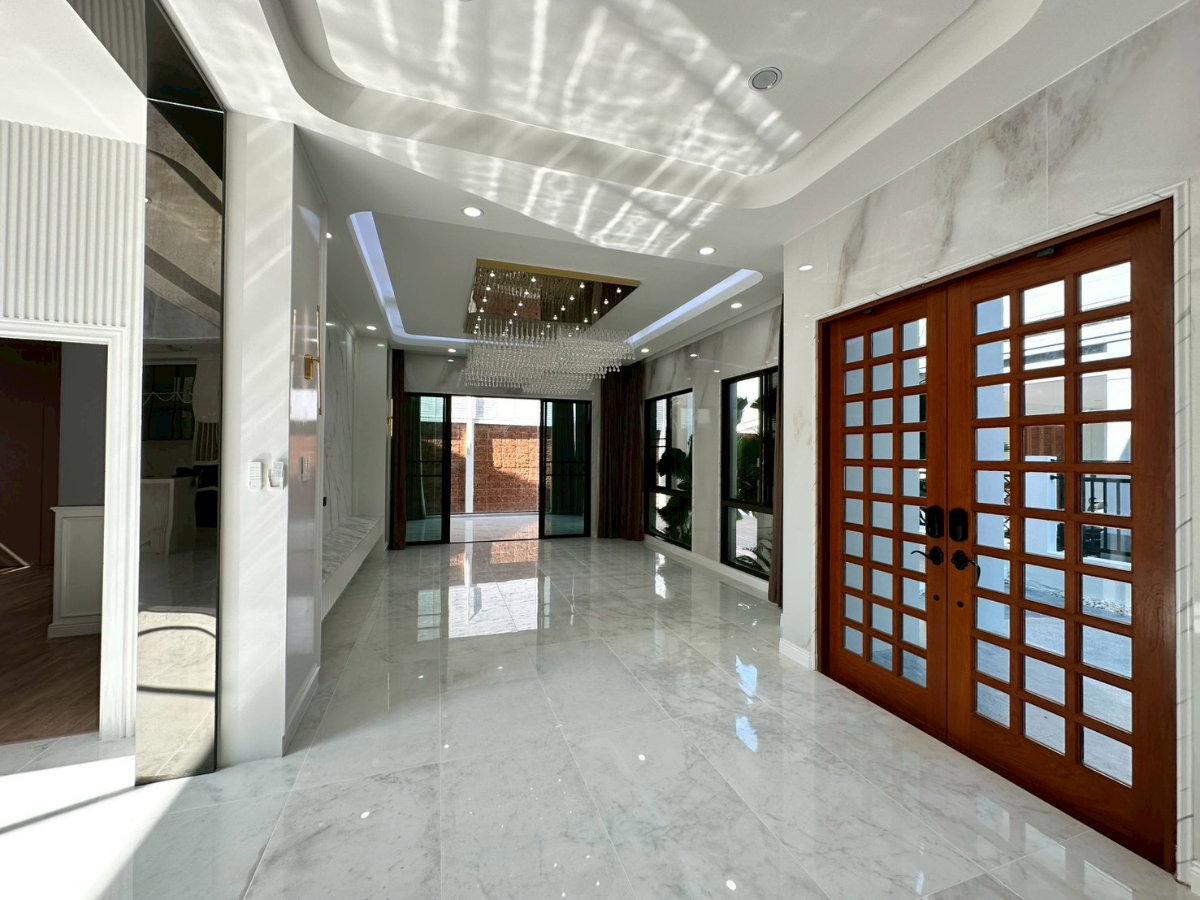 รูป บ้านเดี่ยว แกรนด์ บางกอก บูเลอวาร์ด ศรีนครินทร์ 140 ตร.ว. 5ห้องนอน ราคาคุ้มสุดสุด_BL194 - รูปที่ 7/29