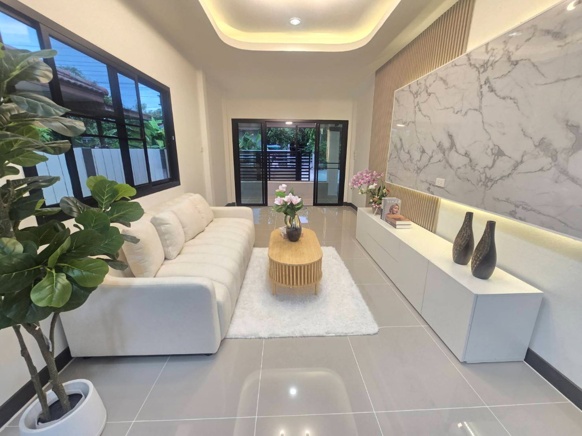 รูป บ้านเดี่ยว 1 ชั้น ตกแต่งรีโนเวทใหม่ พร้อมอยู่ วิว..หลังบ้านทุ่งนา หมู่บ้าน มีนบุรีการ์เด้นโฮม ถนนราษฎร์อุทิศ 48  ซอยย่อย10 แขวงแสนแสบ เขตมีนบุรี - รูปที่ 14/32