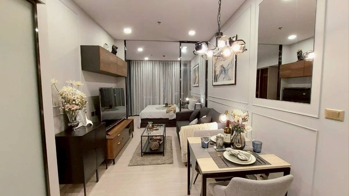 picture Condo for RENT : One 9 Five 𝐒𝐢𝐳𝐞 : 36 sqm. 1 Bed /1 Bath / City View 𝐅𝐥𝐨𝐨𝐫 : 31st Building : B Fully furnished - 2/11