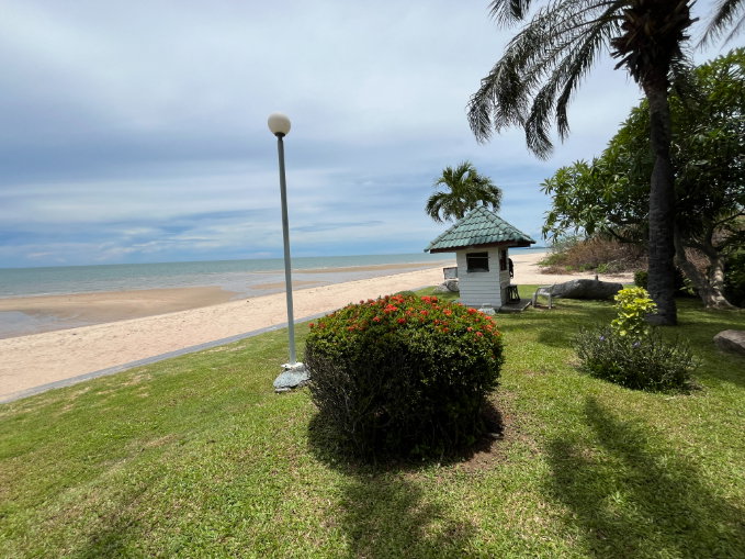 รูป คอนโด ติดชายทะเล ชะอำ มี Terrace ติดสวน ร่มรื่น รหัสแฟ้ม 60-00812 หรือ 28949-0001 ติดต่อคุณสุชาติ - รูปที่ 18/20