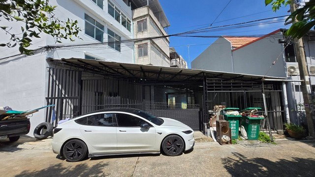 รูป HR3486ให้เช่าตึกแถว 2 คูหา ห้องหัวมุมติดถนนใหญ่ ซอยเฉลิมพระเกียรติ ร.9 ใกล้ MRT ศรีอุดม เพียง 400 เมตร (เพิ่งรีโนเวทใหม่เอี่ยม) - รูปที่ 14/24