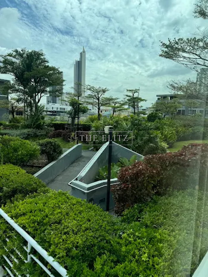 รูป ✨ วิวโค้งน้ำเจ้าพระยาแบบไม่ต้องจ่ายราคาหลักร้อยล้าน Villa Sathorn ชั้นสูง วิวโล่ง เห็นพลุไอคอนสยามได้จากระเบียงห้อง 🎉 - รูปที่ 4/6