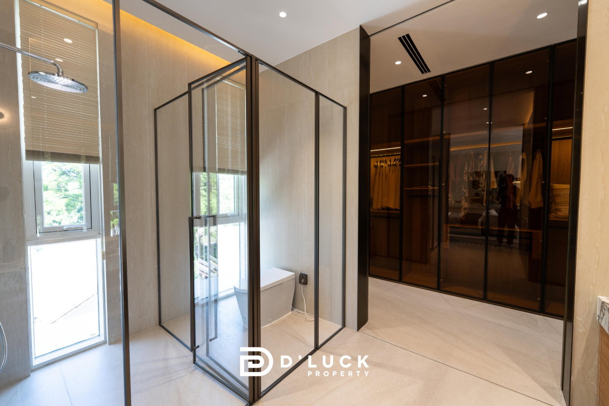 รูป ขายวิลล่าพูลวิลล่าหรู 3 ชั้น สไตล์ Modern Luxury ใกล้พัทยา วิวเขาชีจรรย์ - รูปที่ 10/44