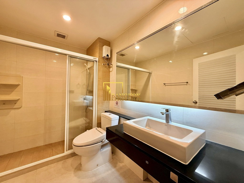 รูป Spacious 2 Bedroom Apartment For Rent in Asoke Area - BR21432AP - รูปที่ 20/34