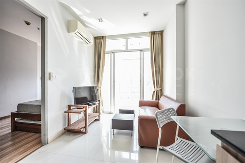 Move-in Ready, Just Bring Your Stuff Ideo Verve Ratchaprarop near Airport Rail Link Ratchaprarop Station