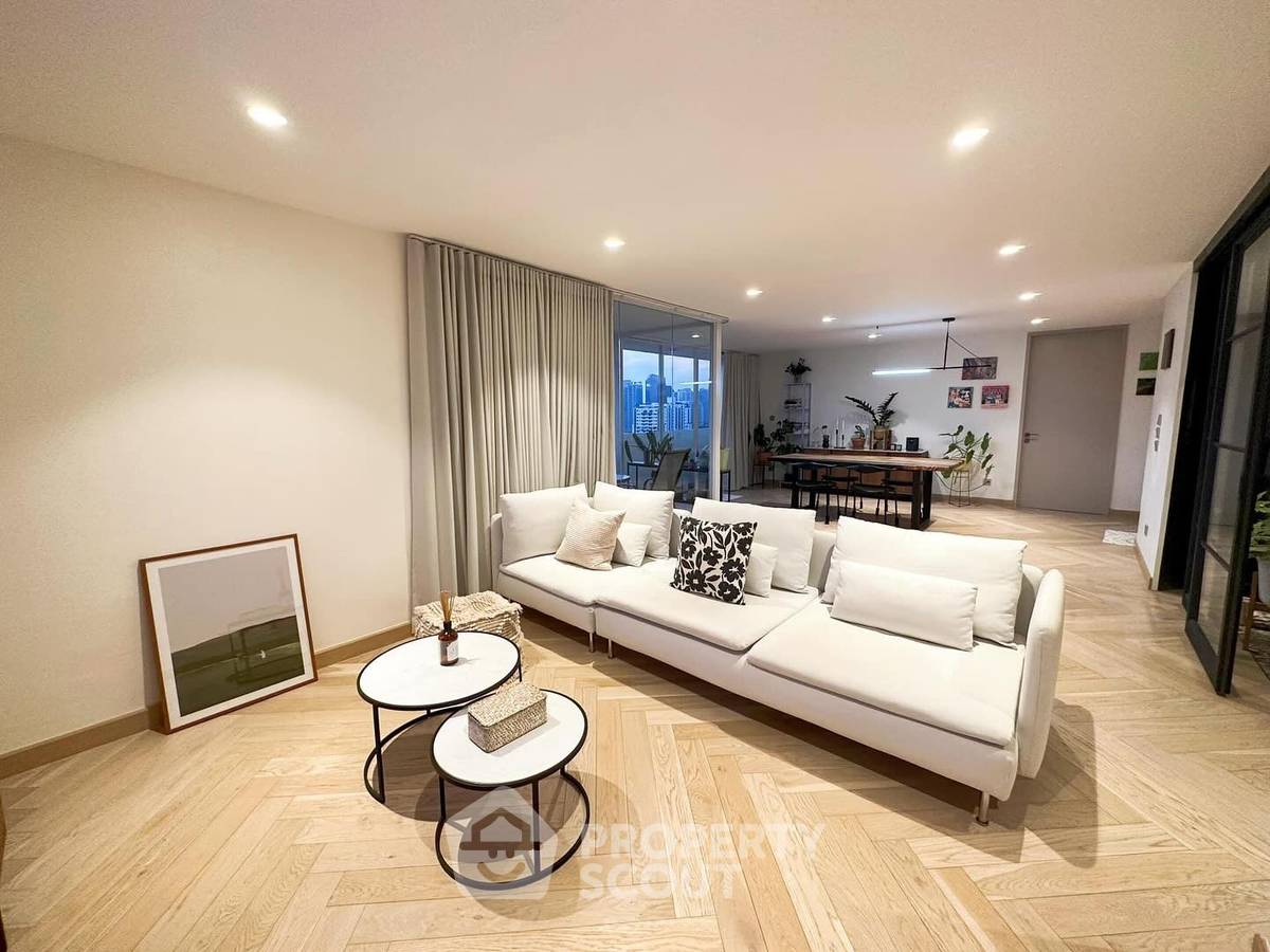 picture 2-BR Condo at D.S. Tower 2 Sukhumvit 39 Condominium near MRT Sukhumvit (ID 1568644) - 1/9