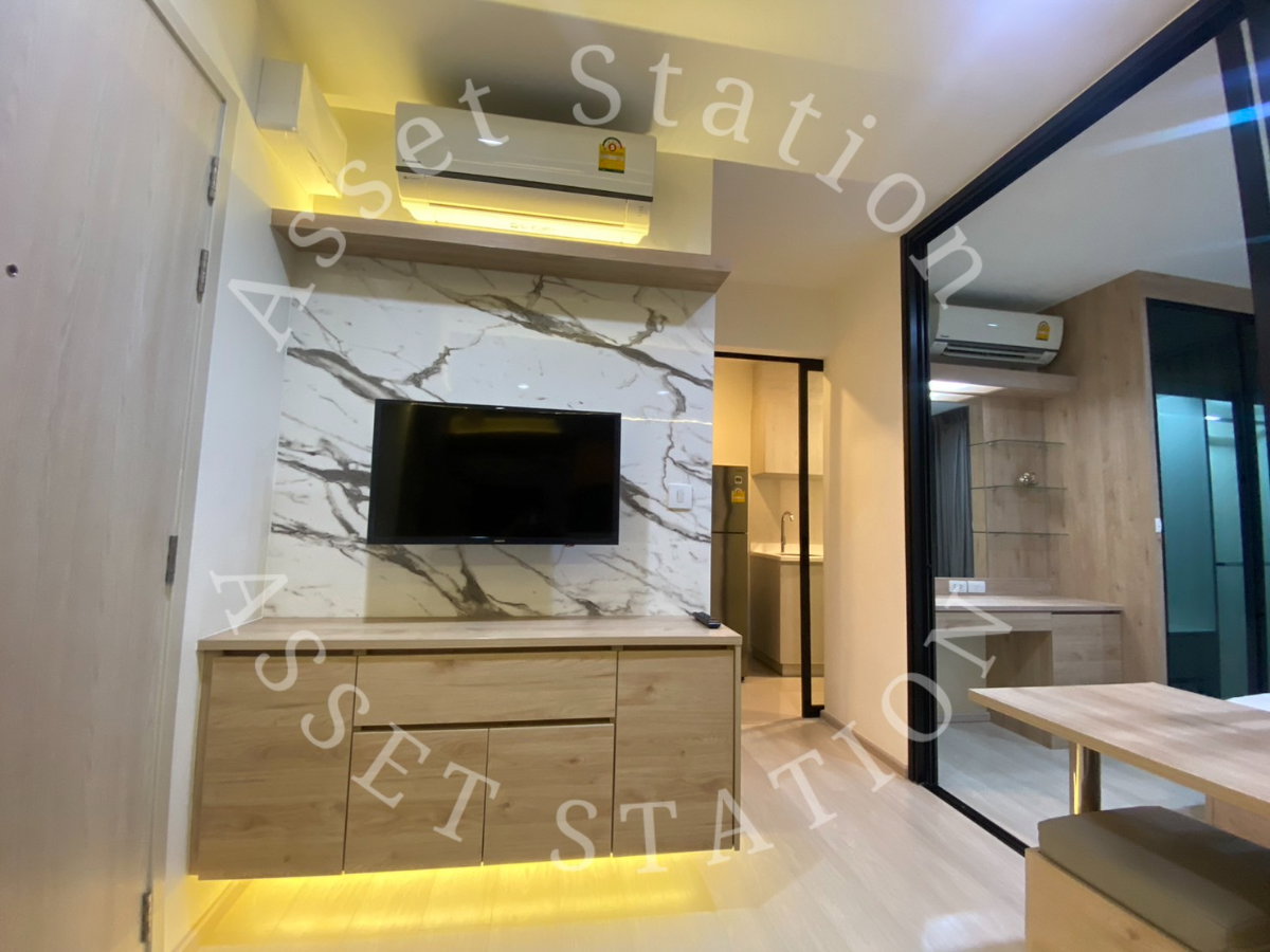 รูป 🏢ด่วน ห้องว่าง Life Asoke ห้องแต่งสวย เฟอร์บิ้วอินครบ พร้อมอยู่ | MRT เพชรบุรี✨ - รูปที่ 3/14