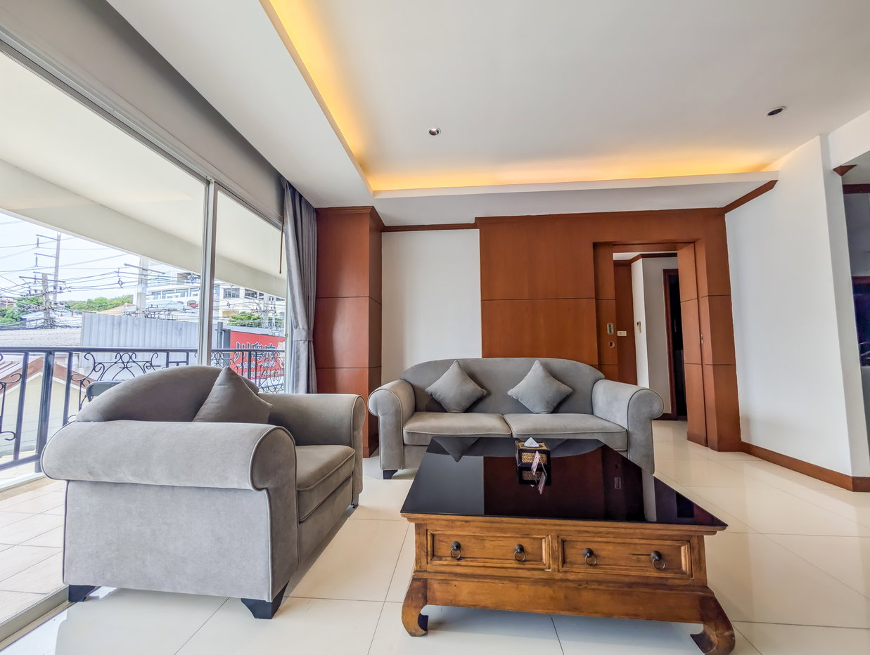 picture Tara Court 2 Bedroom Condo for Rent Pratumnak Hill - 3/16