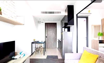 Condos for rent : 🚆✨ Close to the city, easy transportation, more convenient life than ever before ✨🚆 🔥 For Rent: The Rich Sathorn - Taksin