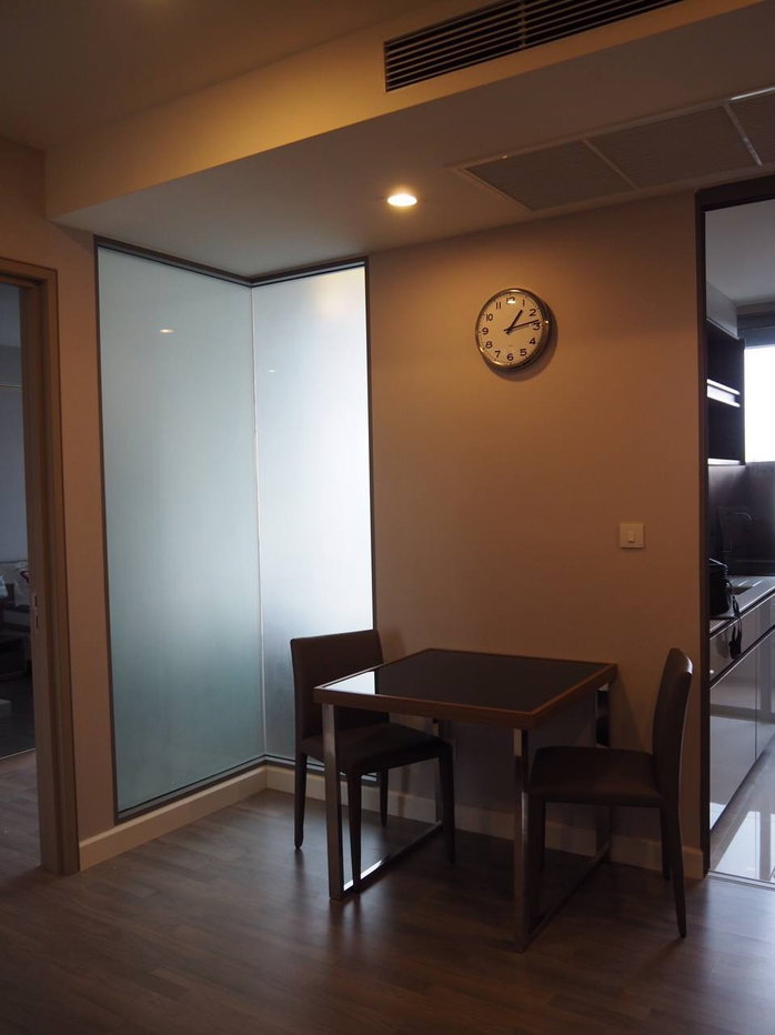 รูป The Room Rama 4【𝐒𝐄𝐋𝐋 & 𝐑𝐄𝐍𝐓】🔥Modern Luxury โทนเข้มเรียบเท่ พร้อมมุมพักผ่อนสุดพรีเมียม🔥 ติดต่อไลน์ไอดี: @hacondo - รูปที่ 3/6