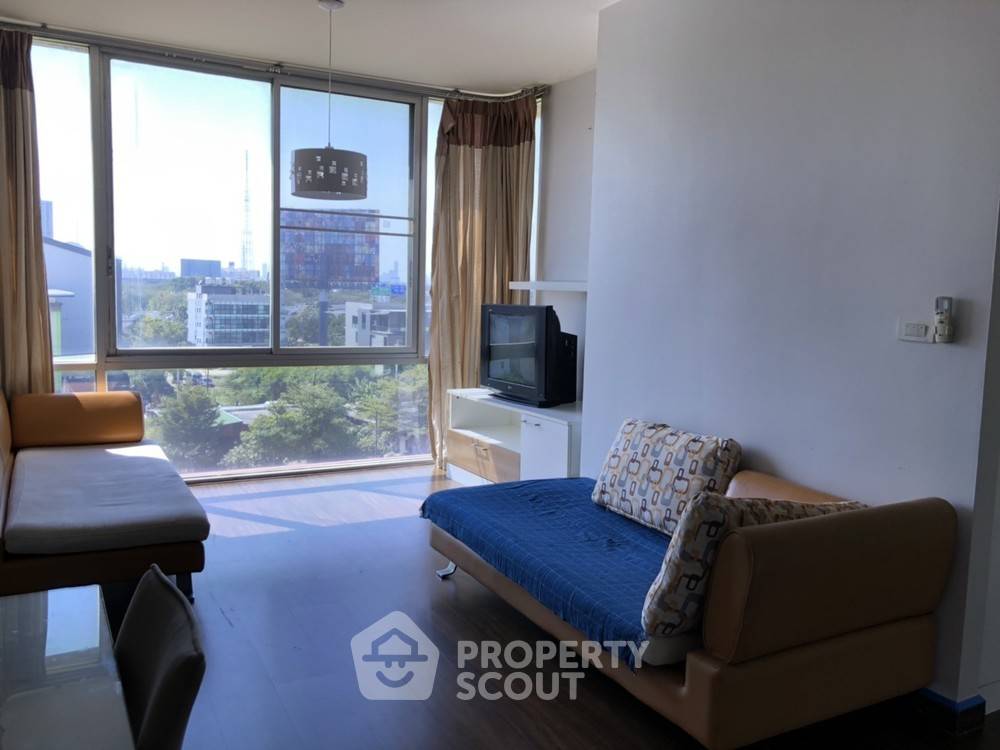 picture 1-BR 47 Sqm Condo In The Iris, Near ARL Hua Mak (ID 320509) - 11/16