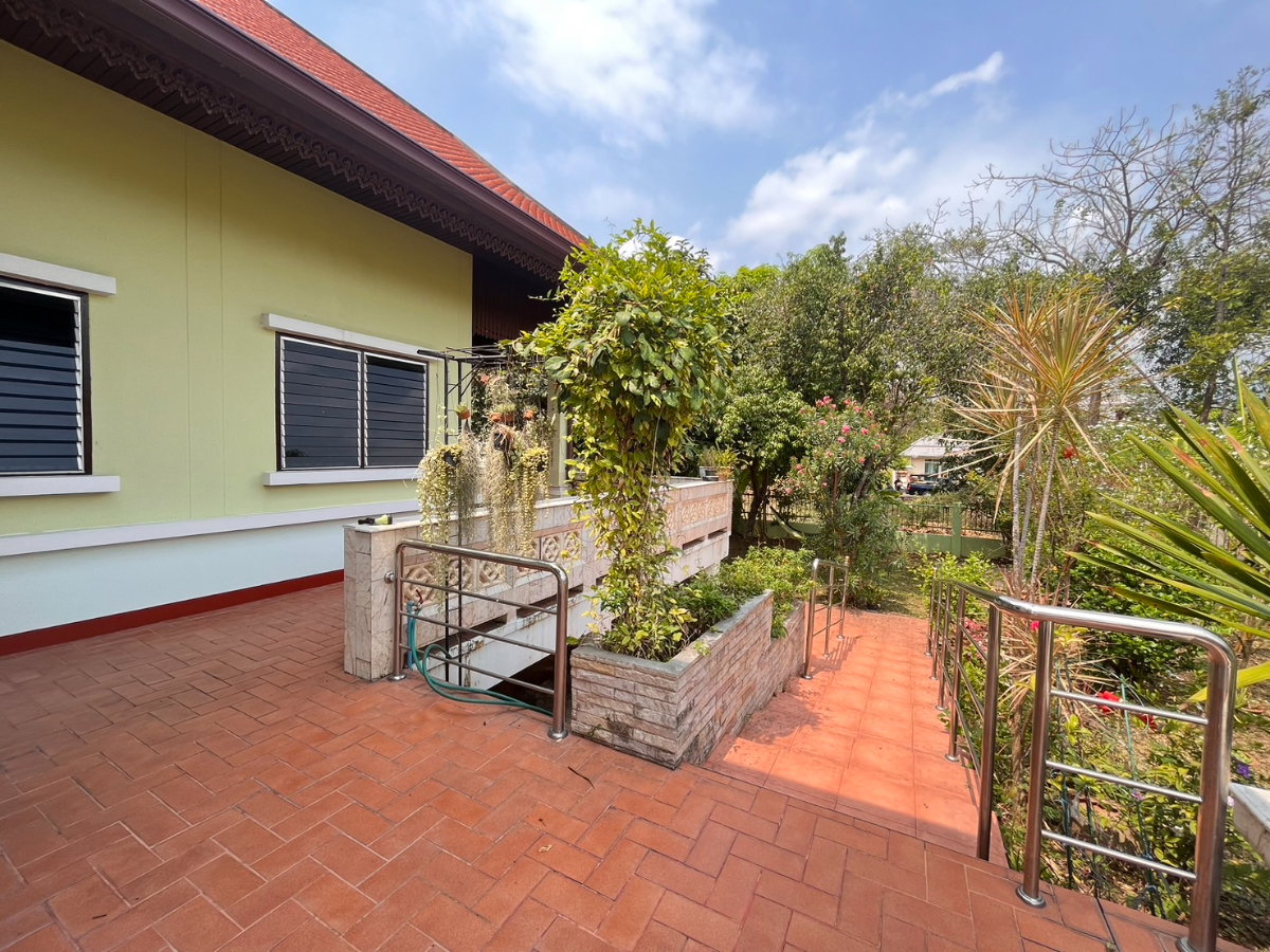 รูป 👨👩👧👦 บ้านเช่าครอบครัวใหญ่ ได้บ้าน 2 หลังในรั้วเดียว! วิวดอยสุเทพ หางดง ใกล้พืชสวนโลก ✨ - รูปที่ 25/28