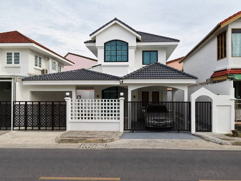 ขายบ้านเดี่ยว : บ้านเดี่ยว​ ราคาคุ้มค่า​ใกล้ BTSสะพาน​ใหม่​ ม.ชลลดา​ สายไหม​-วัดเกาะ ทำเลค้าขายได้ อยู่นอกโครงการ ตลาด โรงพยาบาล