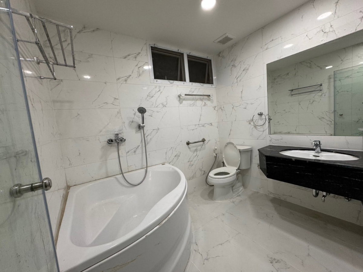 รูป RS6359 ให้เช่า Baan Thanon Sarasin ใกล้ BTS ศาลาแดง  - รูปที่ 5/7
