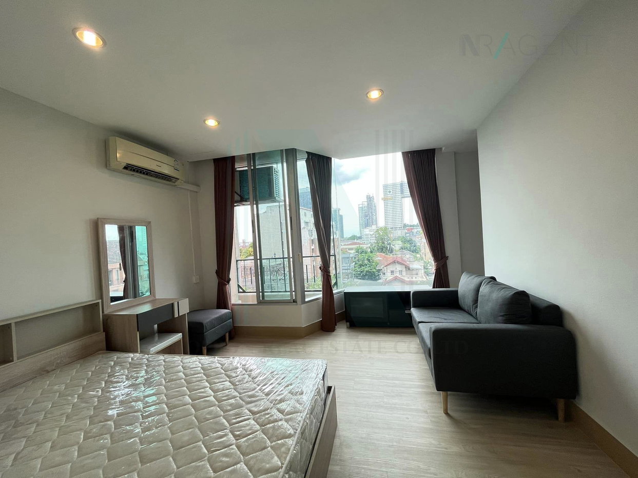 รูป 🎉 ให้เช่าคอนโด ลาเมซอง พหลโยธิน 24 อาคาร 1 ชั้น 5 สตูดิโอ ขนาด 42.00 ตรม ใกล้ โรงพยาบาลวิภาวดี - รูปที่ 1/8