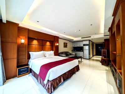 คอนโดให้เช่า : Tara Court Studio Condo for Rent Pratumnak Hill
