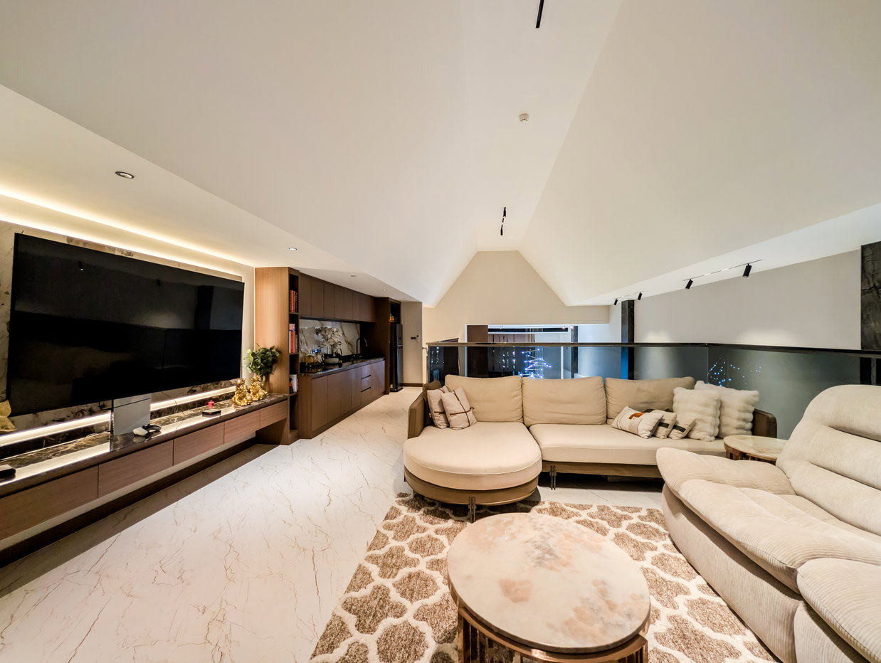picture Luxury Pool Villa for Sale Thung Klom East Pattaya - 6/32
