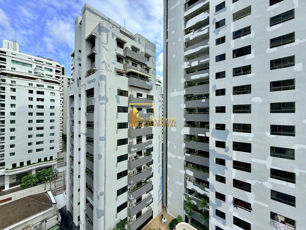 รูป Spacious 2 Bedroom Apartment For Rent in Asoke Area - BR21432AP - รูปที่ 13/34