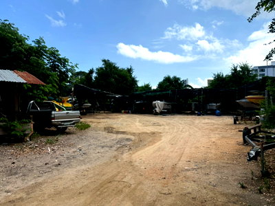 Land for sale Sattahip Chonburi : Land for sale in Bang Saray, Sattahip, Chonburi. 0950892688