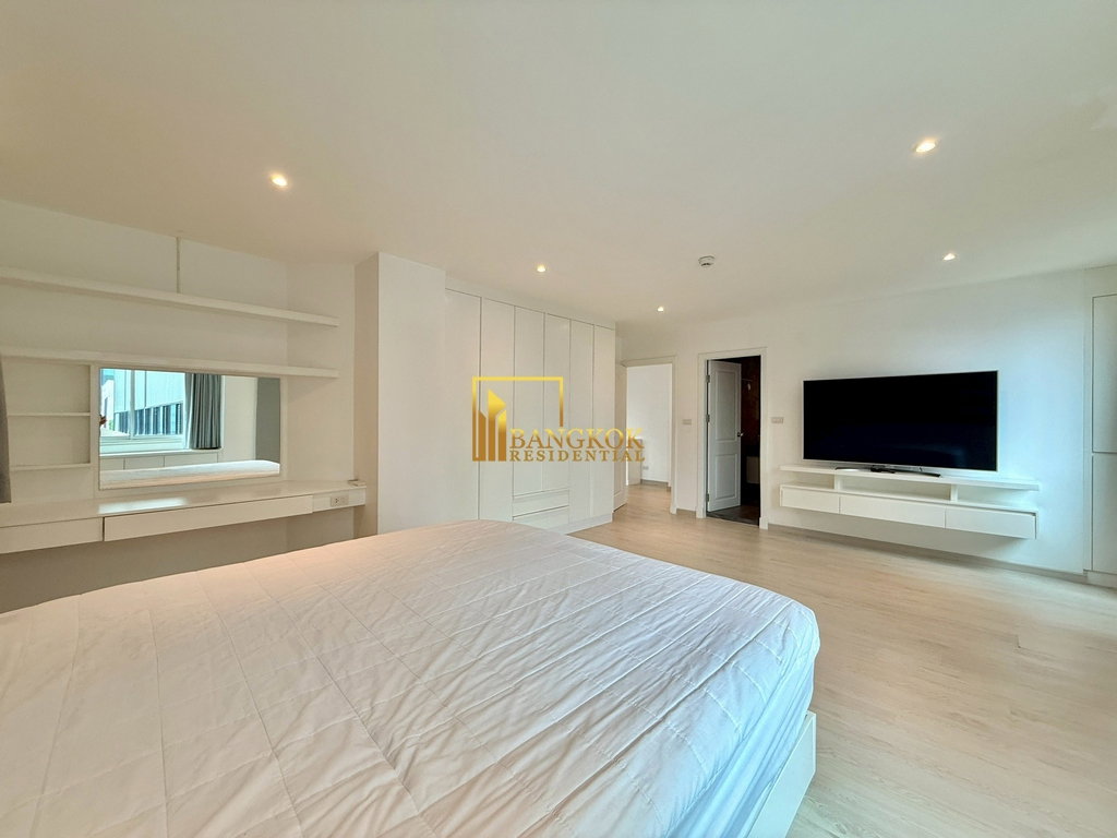 picture Silom Condominium | Beautiful 2 Bedroom Property For Rent - BR14579CD - 18/25
