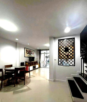 Townhouses for rent Thonburi Commercial College : For rent Winning Residemce Terdthai-Kalapapruek ready to move