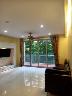 รูปภาพ Condo for RENT : The Legend Saladaeng  (Pet allowed) size  110 sqm. 2 Bed /2 Bath (Bathtub)  /Corner room/ Balcony /Garden View   2nd  floor 