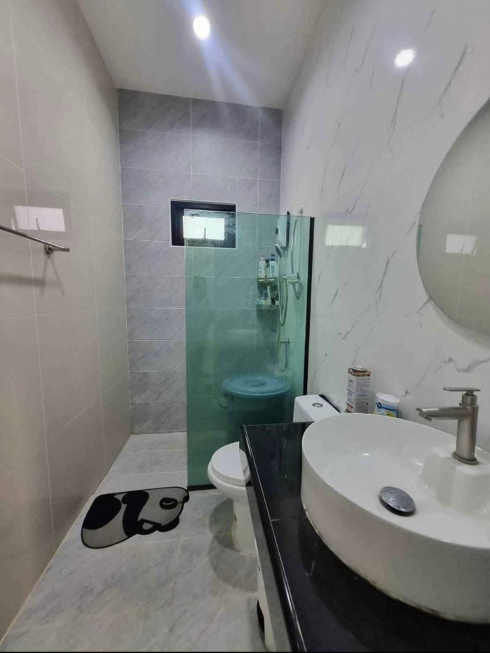 รูป บ้านเดี่ยวพัทยา ทรงโมเดิร์น ทำเลยดี ใกล้สนามกีฬาชัยพฤกษ์ พัทยา 3ห้องนอน 2ห้องน้ำ - รูปที่ 8/11
