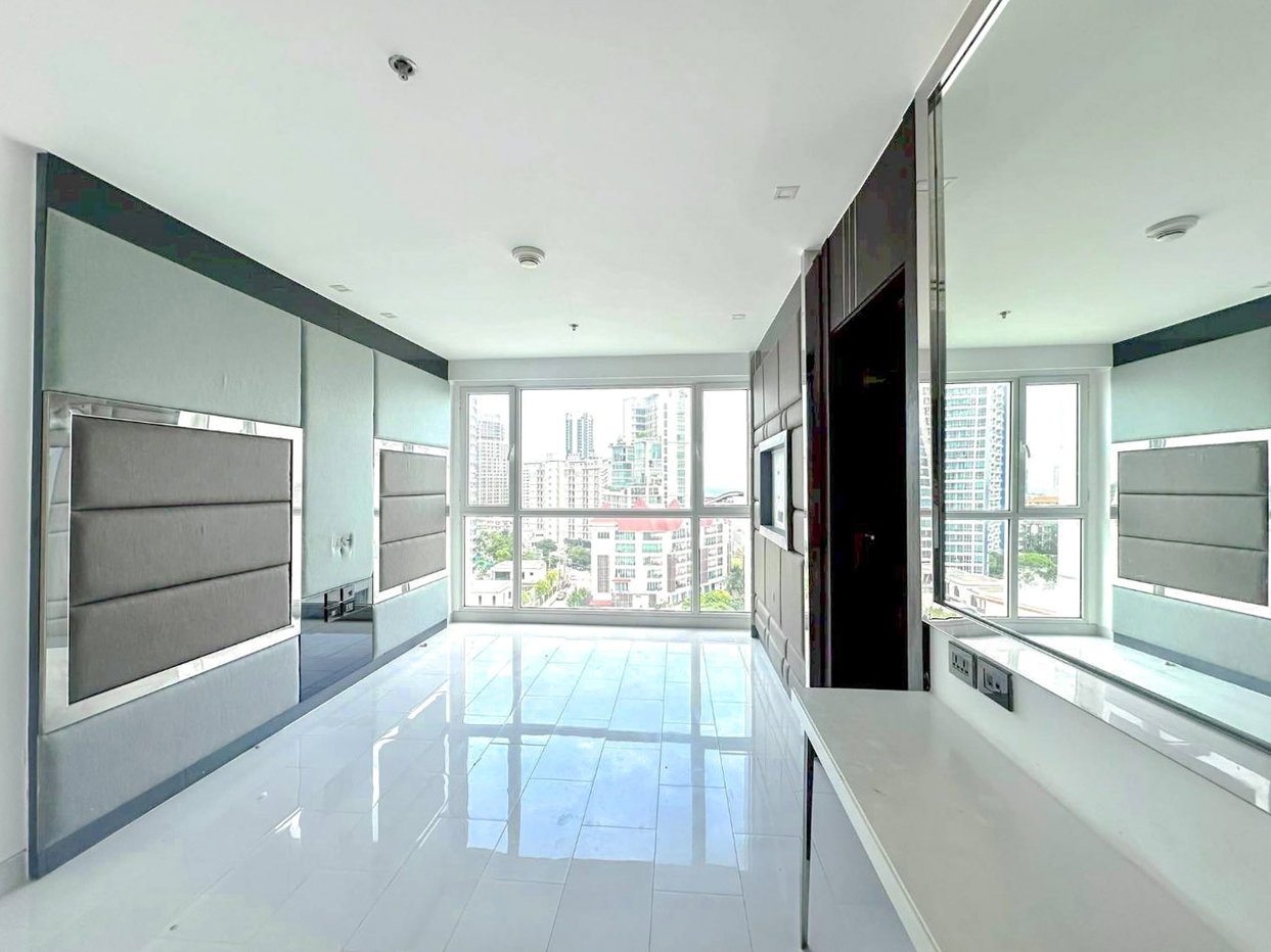 รูป Sky Residence Pattaya Sea View Condo for Sale - รูปที่ 1/13