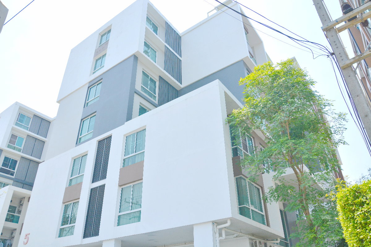รูป คอนโด ให้เช่า ใกล้ รพ. เชียงใหม่ เพียง 300 ม.ห้องมุม 34 ตรม. วิวสนามกอล์ฟ เฟอร์ครบ พร้อมอยู่ฟิตเนส สระว่ายน้ำ @One Plus สวนดอก 5  - รูปที่ 13/17