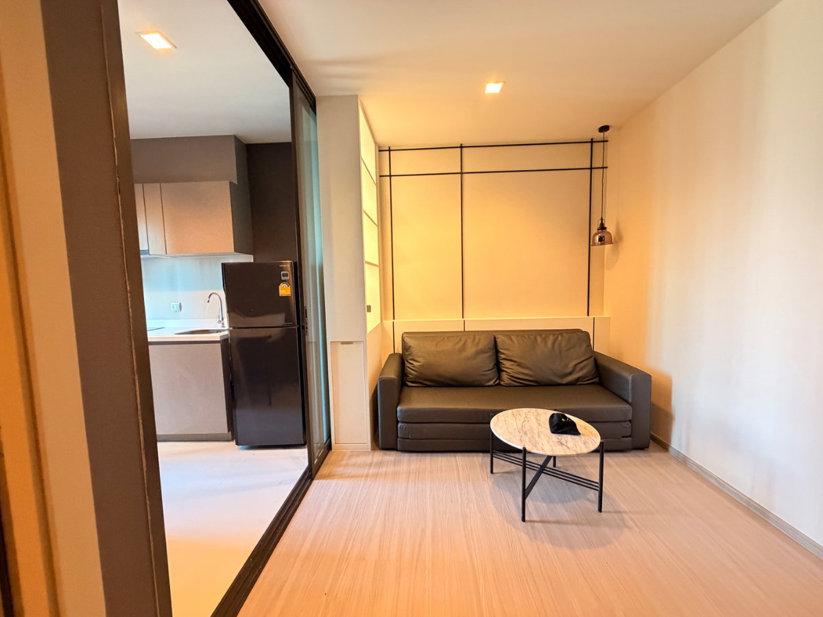 รูป 🍀Full Built-in ราคาดี ส่วนกลางปัง- Life asoke rama9 🍀 - รูปที่ 2/11