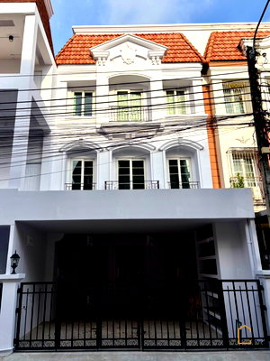 Townhouses for rent Thonburi Commercial College : 🔥For Rent!! 3b3b 35k - Urban Sathorn (Bolero zone) 📞Call 090 919 9898