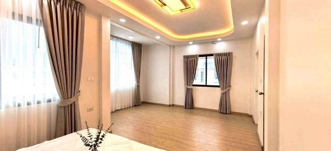 รูป บ้านเดี่ยว ราคาคุ้มค่าใกล้ BTSสะพานใหม่ ม.ชลลดา สายไหม-วัดเกาะ ทำเลค้าขายได้ อยู่นอกโครงการ ตลาด โรงพยาบาล - รูปที่ 10/13
