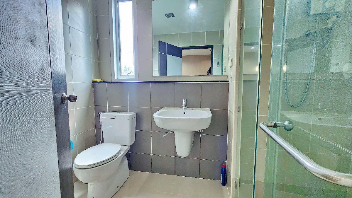 รูป คอนโด ให้เช่า ใกล้ รพ. เชียงใหม่ เพียง 300 ม.ห้องมุม 34 ตรม. วิวสนามกอล์ฟ เฟอร์ครบ พร้อมอยู่ฟิตเนส สระว่ายน้ำ @One Plus สวนดอก 5  - รูปที่ 7/17
