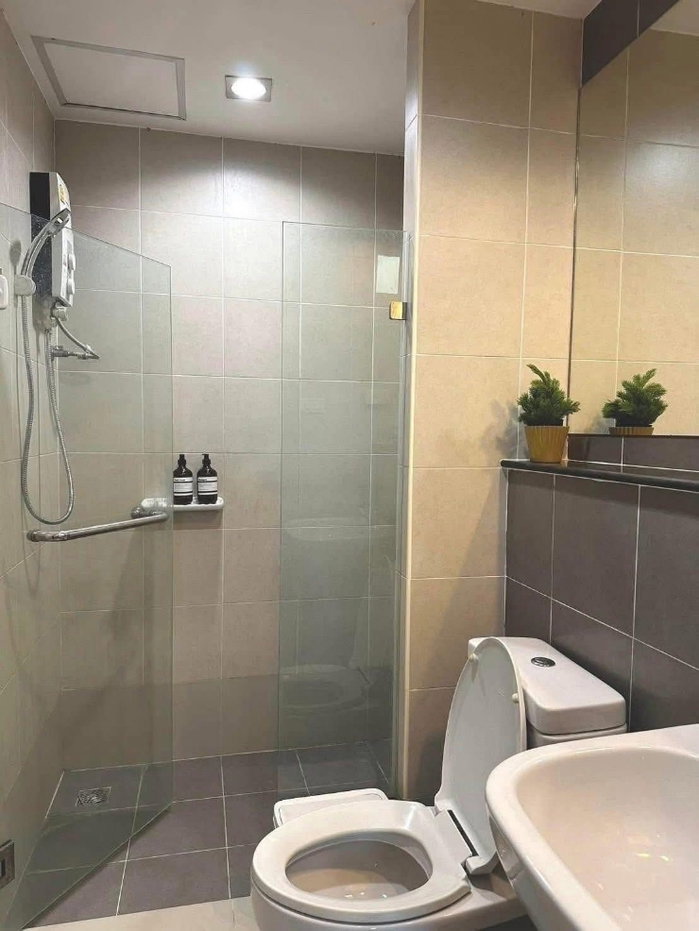 picture Selling Condo One Plus Klongchon 2 near CMU, 30 sq m, 5th floor, 2.25 million baht.
- 7/9