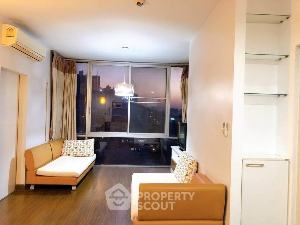 picture 1-BR 47 Sqm Condo In The Iris, Near ARL Hua Mak (ID 320509) - 10/16