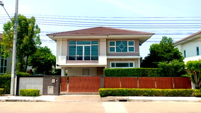 Houses for sale Bangkok : House for Sale at Supalai Ville Phetkasem 69