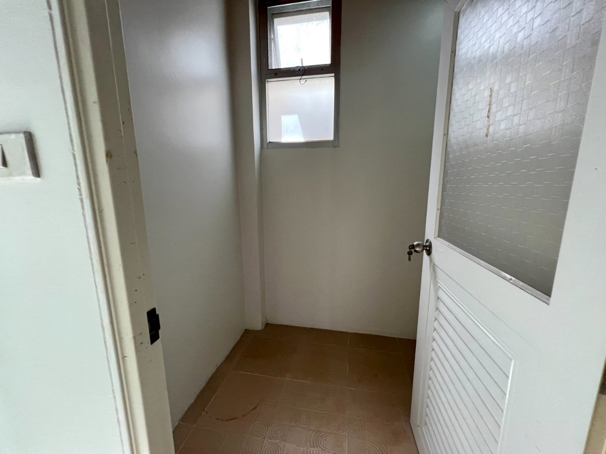 picture Corner Unit Townhome for Sale at Noble Cube Pattanakarn – Huge Space, Just 5 Mins to Thonglor! - 9/23