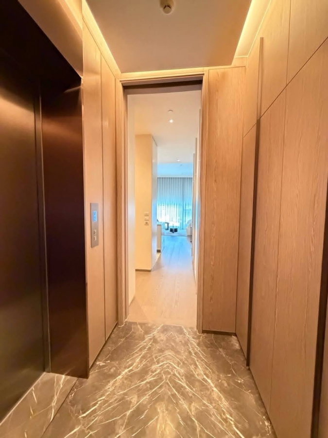 รูป Urgent! Luxury Condo for Rent at SCOPE Langsuan ปล่อยเช่าคอนโดหรู หลังสวน – Scope Langsuan (ห้องใหม่ไม่เคยเข้าอยู่ เฟอร์นิเจอร์แบรนด์ / Private Lift) - รูปที่ 10/14