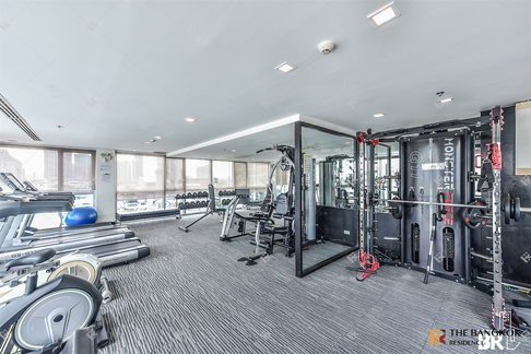 Le Luk Condominium Location Near Employment, Surrounded by Lifestyles near BTS Phra Khanong