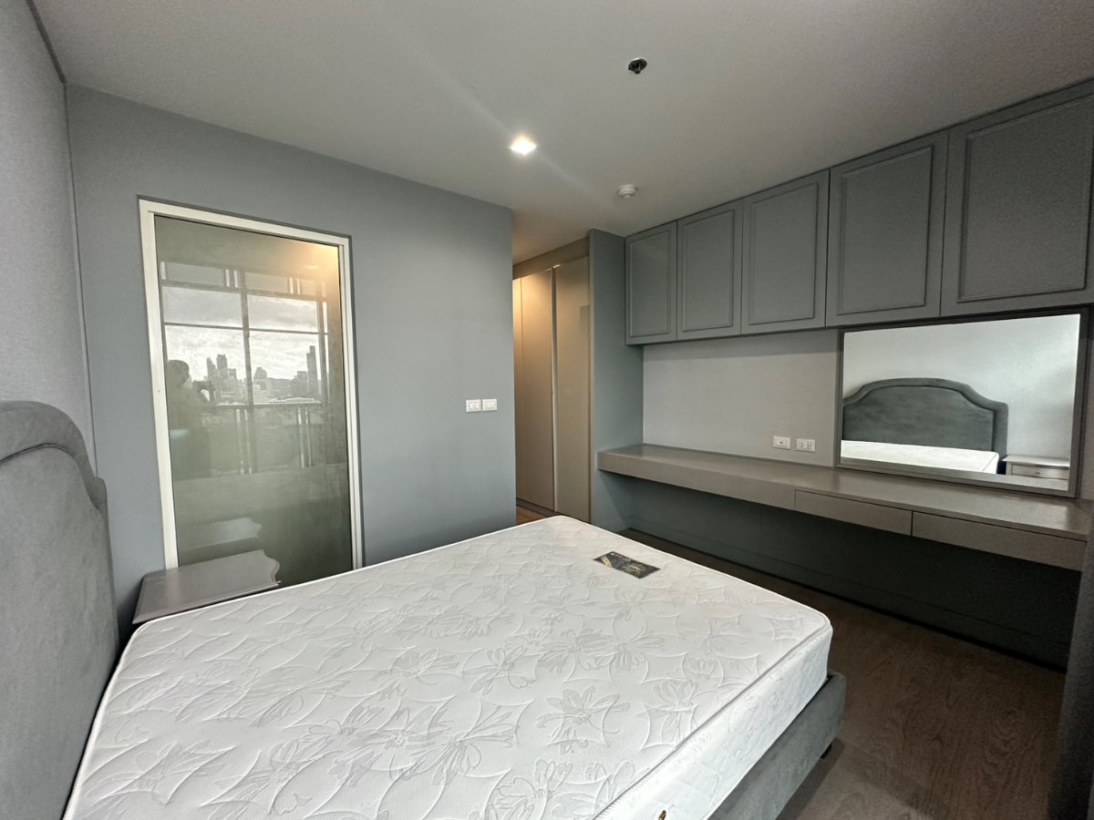 picture One bedroom 33 SQM A space ID Asoke-Ratchada near central Rama9 rent - 2/10