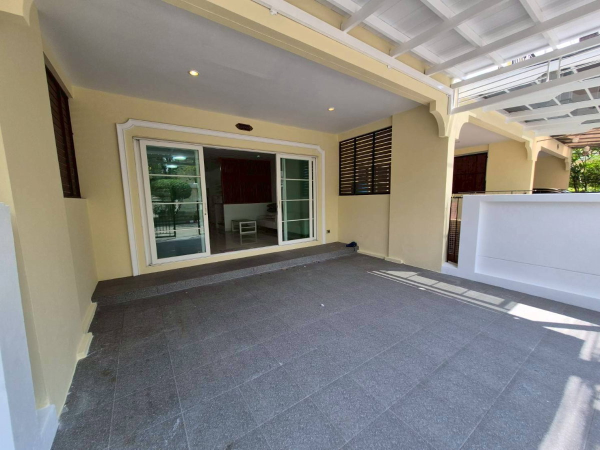 picture For rent Urban sathorn ready to move - 8/14