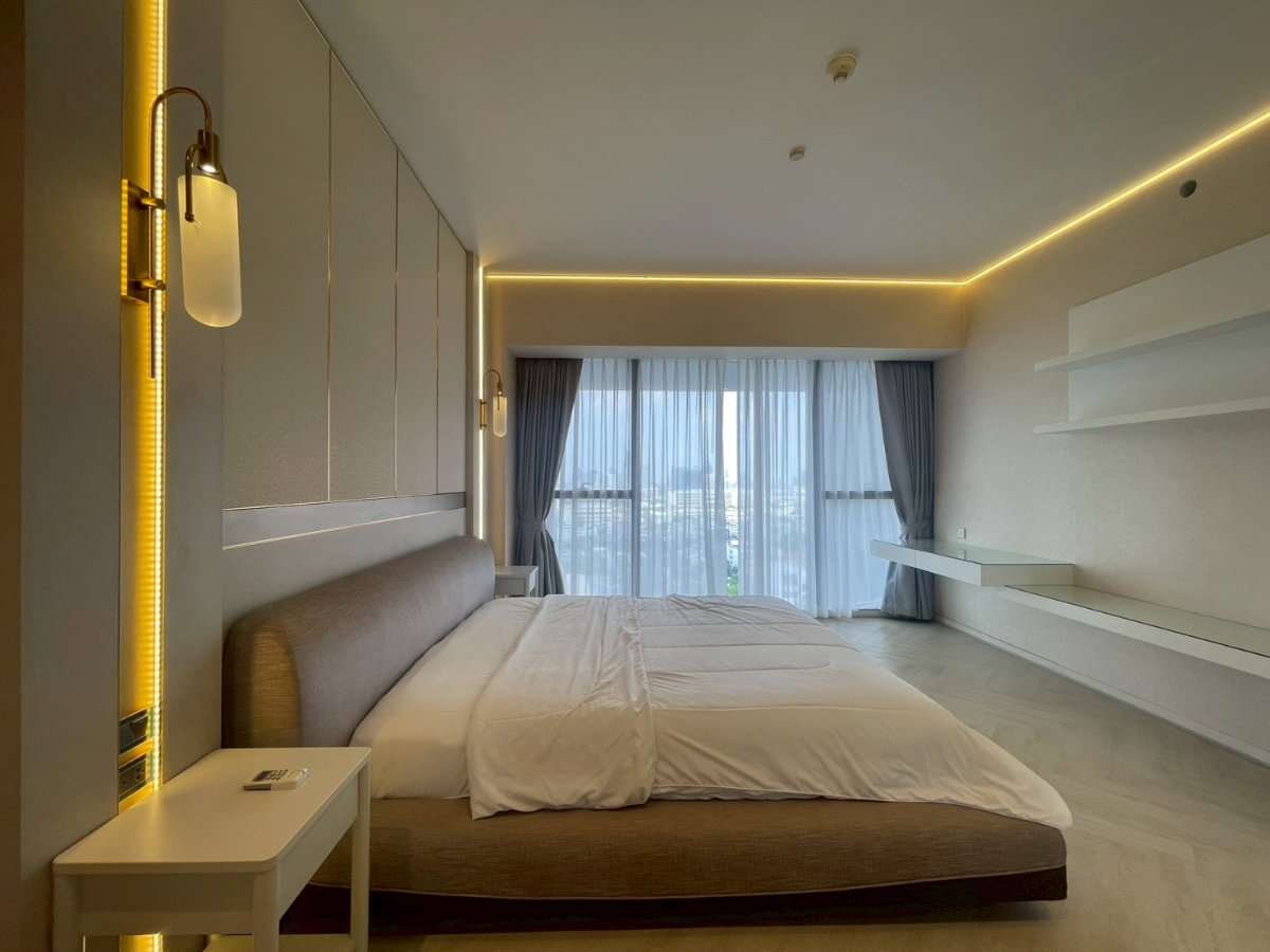 ให้เช่า 3 ห้องนอน 227 ตร.ม พร้อมเข้าอยู่ -- โทรด่วน 094-641-5974