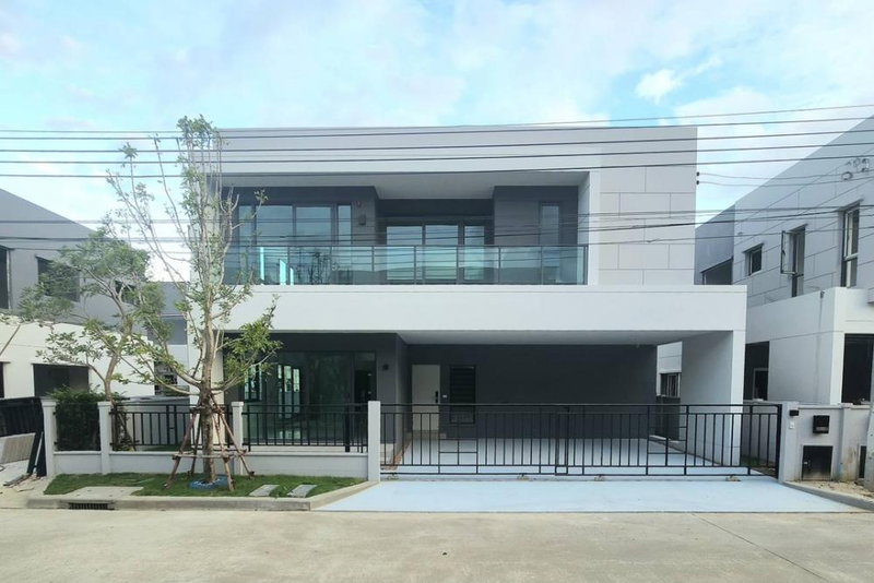 ขายบ้านเดี่ยว : ขาย เช่าบ้านเดี่ยว Centro Bangna ตกแต่ง Luxury ฟังก์ชั่นครบ พร้อมเข้าอยู่ ทำเลดีติด Mega บางนา