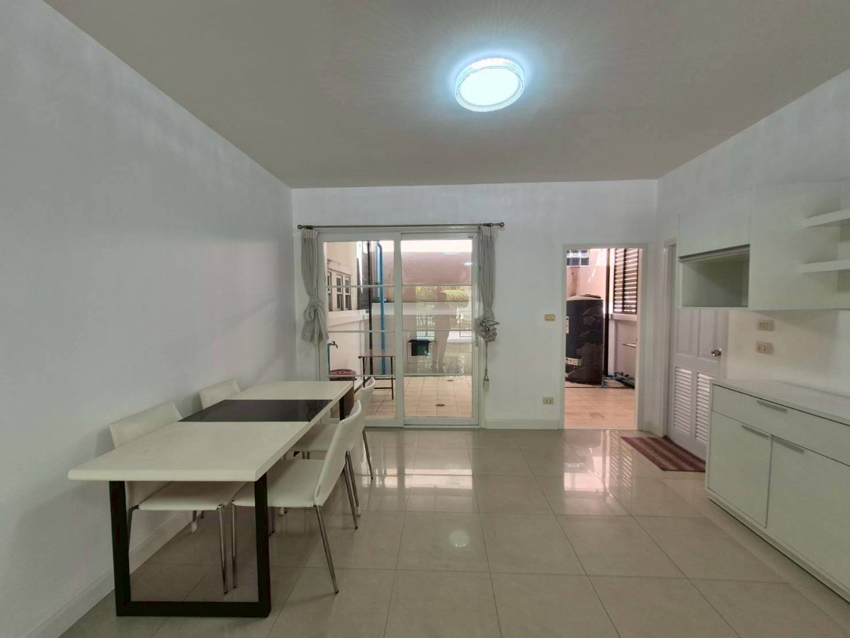 picture For rent Urban sathorn ready to move - 9/14